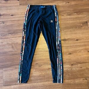 Adidas 3 stripe leggings paisley pattern